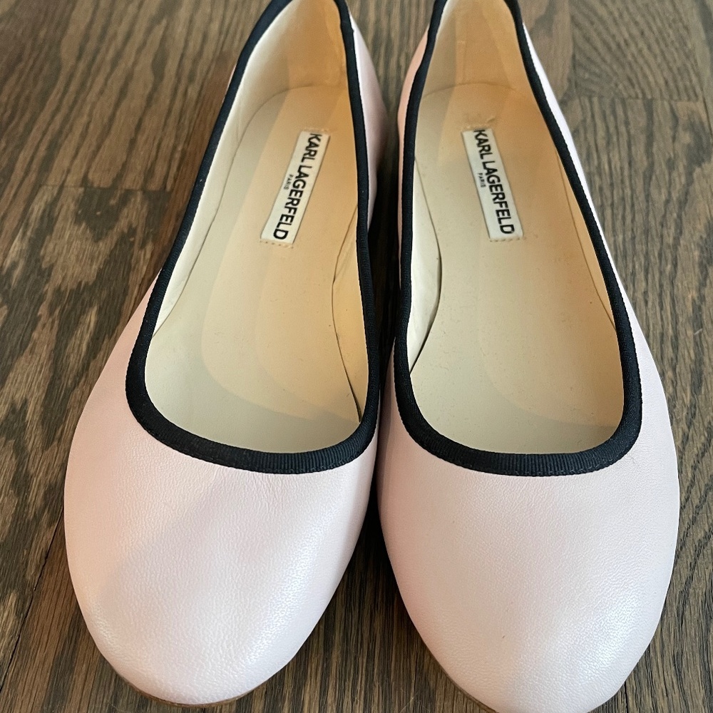 NWOT Karl Lagerfeld Flats